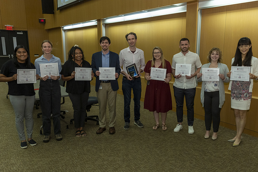 Biomedical Science Program students at Temple University’s Lewis Katz School of Medicine with their award certificates following the Annual Dawn Marks Research Day