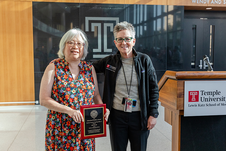 Jean Lee with Amy Goldberg, Faculty Awards 2023