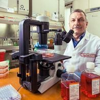 Dr. Tomasz Skorski works on a novel treatment for leukemia