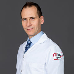 Dr. Juan Lucas